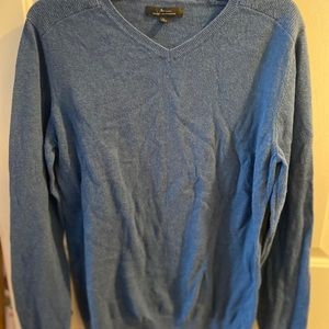 Men’s sweater